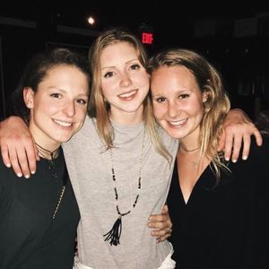 Meet your Posher, Caitlin